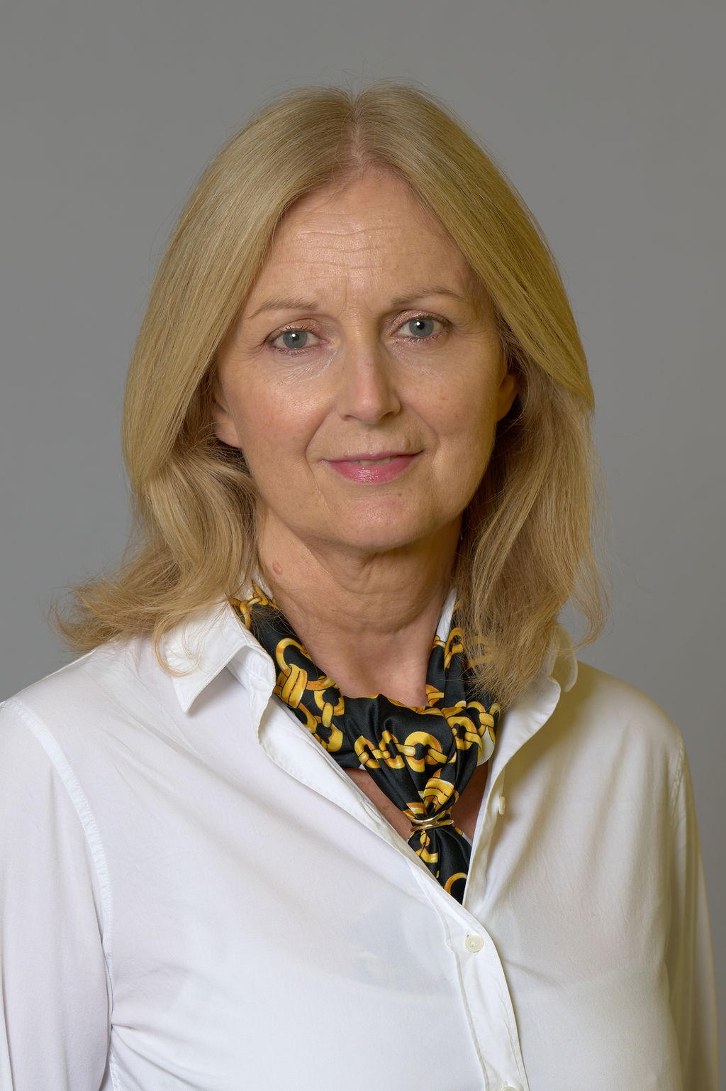 Paula Clarke A head and shoulders photo of Paula Clarke.
