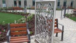 View of the Medical Day Garden screens by Jacqueline Poncelet.