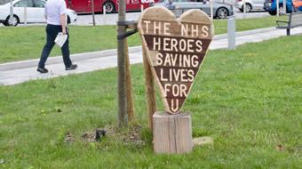 The NHS Heroes saving lives for u sign